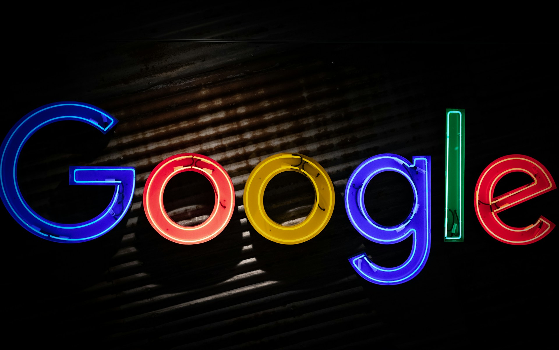 El ecosistema de Google se renueva: novedades en la app Home y trucos para vuelos baratos